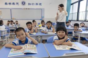 花都区空港学校焕新颜，让乡村孩子爱上学｜广州学位“上新”那些事  第5张